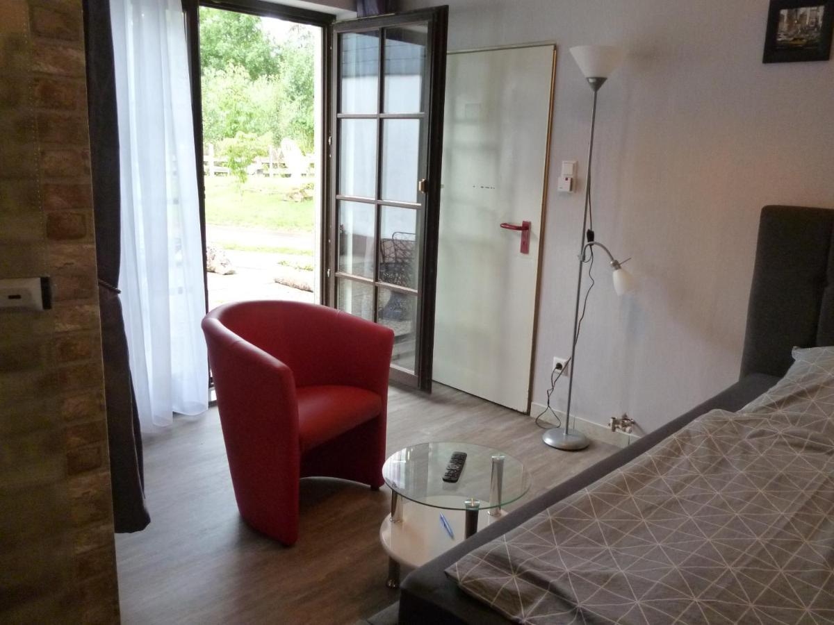 "Haus Ambiente" Apartment & Gaestehaus Brome - Modern, Zu Fairen Preisen Esterno foto